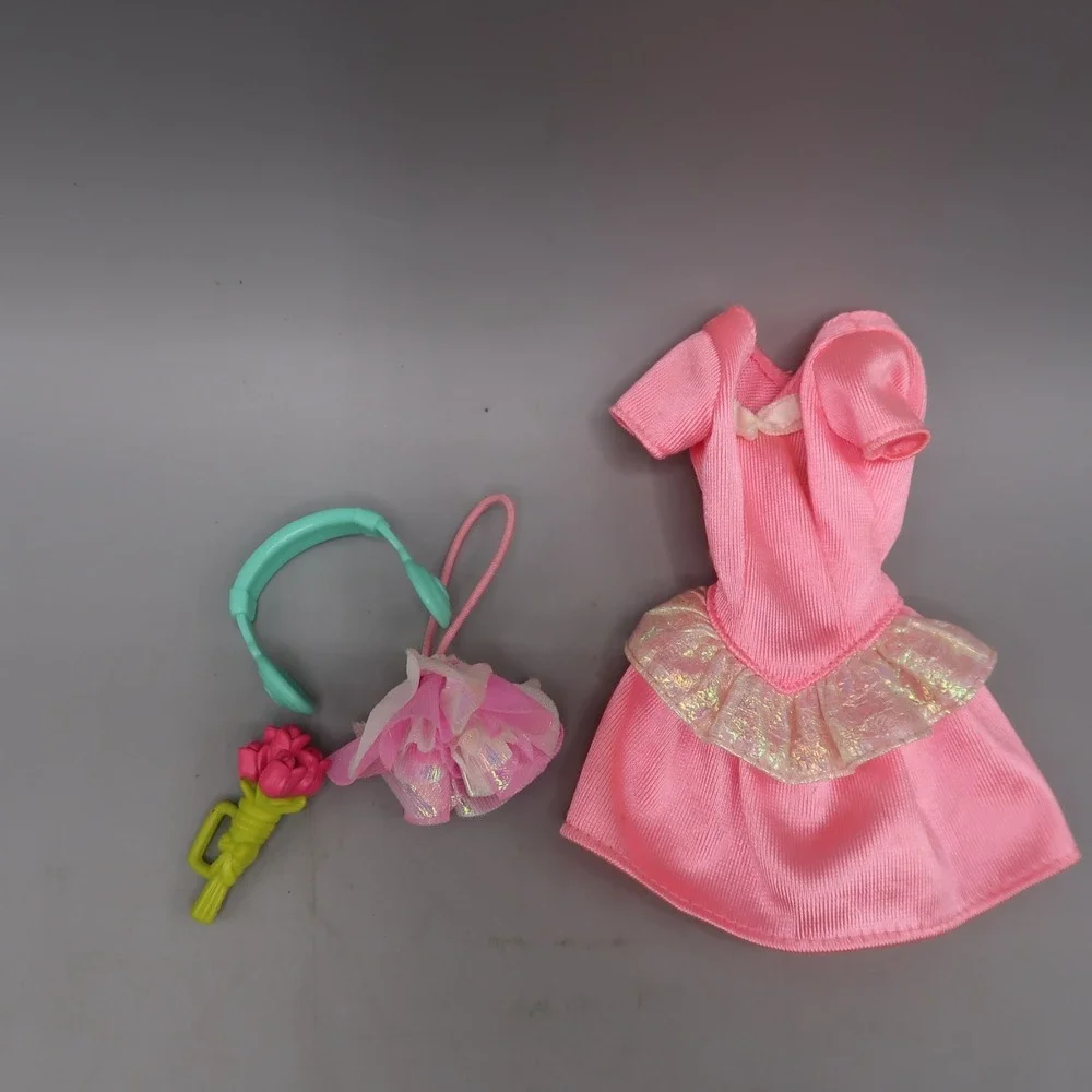 90s Vintage Barbie Lot of 4 Disney extra outfit